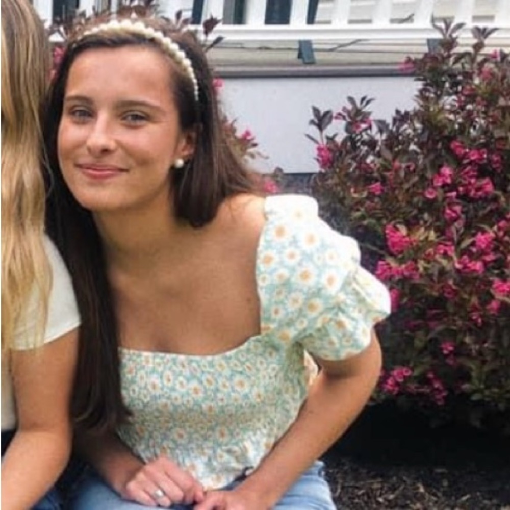 Ruffle crop top- size M / brand- girl and the sun